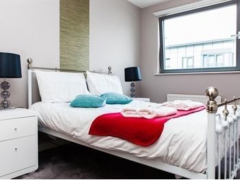Cathedral Apartments By The City Suites กลาสโกว์ ภายนอก รูปภาพ